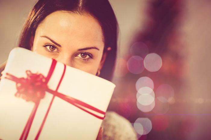 IZNENAĐENJE KOJE SE ISPLATI – MYSTERY BOX (3 PROIZVODA)