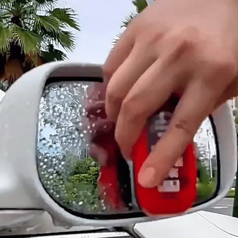 Četka + Sredstvo za Čišćenje i Zaštitu Stakla Automobila